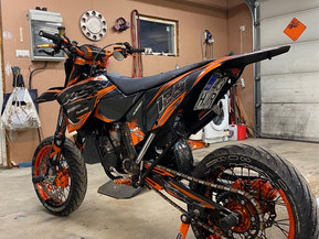 KTM 125