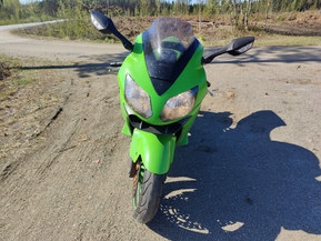 Kawasaki ZX-12R