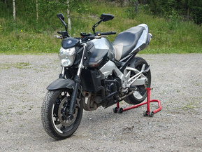 Suzuki GSR