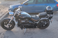 Suzuki Intruder