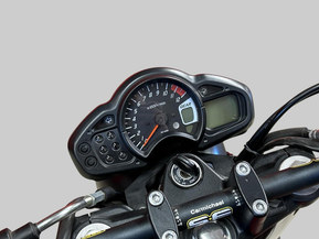 Suzuki SFV 650 Gladius