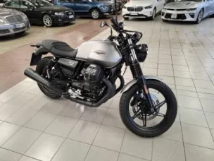 Moto Guzzi V7