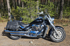 Suzuki Intruder
