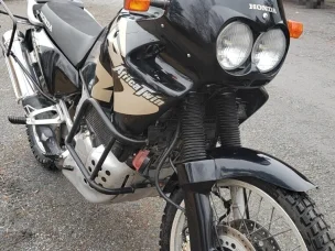 Honda XRV