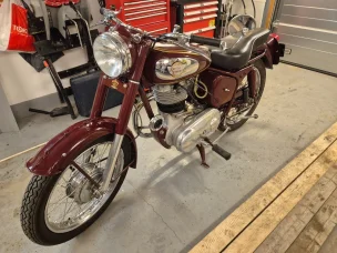 Royal Enfield Bullet
