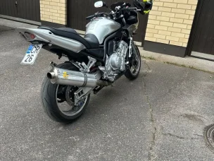 Yamaha FZS