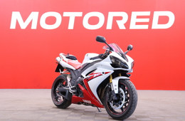 Yamaha YZF-R1
