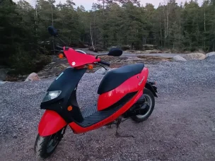 Suzuki Estilete