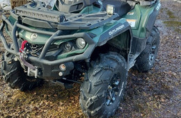 Can-Am Outlander