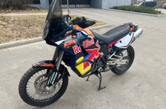 KTM 950