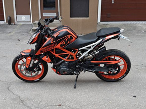 KTM 390