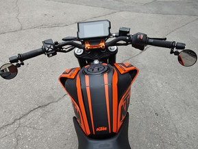 KTM 390