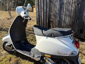 Vespa LX