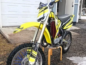 Suzuki RM