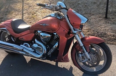 Suzuki Intruder