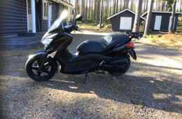 Yamaha X-MaX