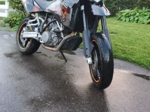 KTM 950