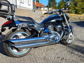Suzuki Intruder