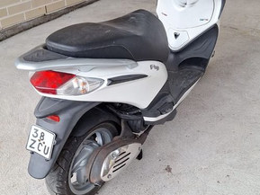 Piaggio Fly