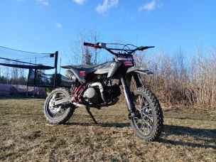 X-Motos Dirt Bike