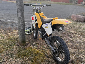Suzuki RM
