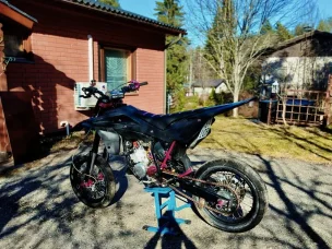 Husqvarna SM