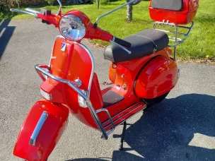 Vespa PX