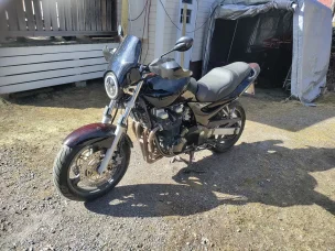 Kawasaki ZR-7