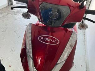 Pyrkijä E400