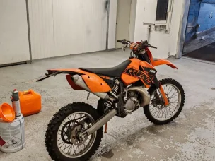 KTM 200