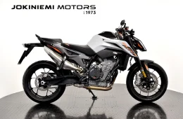 KTM 790