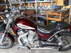 Suzuki Intruder