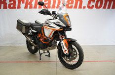 KTM 1090