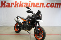 KTM 890