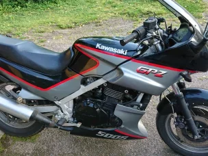 Kawasaki GPZ