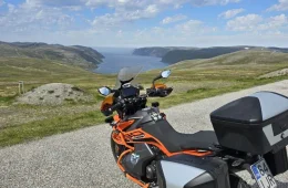 KTM 890