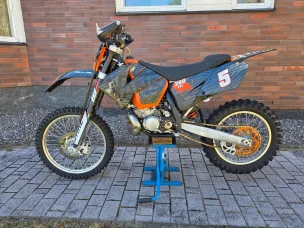 KTM 200
