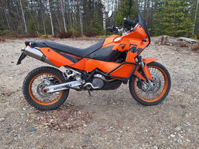 KTM 950