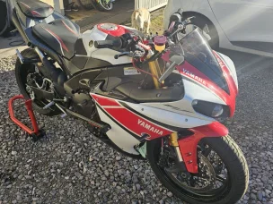Yamaha YZF-R1