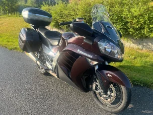 Kawasaki GTR