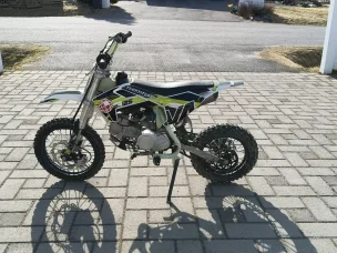 X-Motos Dirt Bike