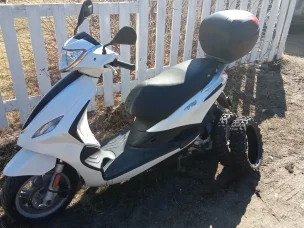 Piaggio Fly