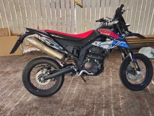 Aprilia SX