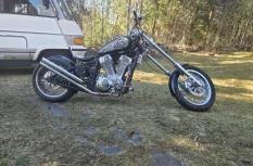 Suzuki Intruder