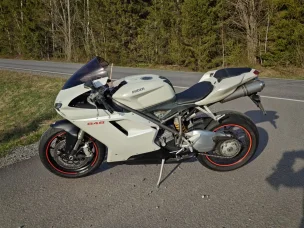 Ducati 848