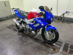 Honda VTR