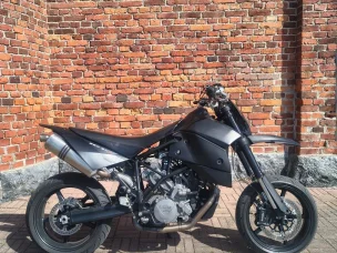 KTM 950