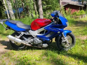 Honda VTR