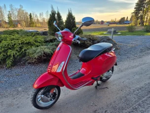 Vespa LX