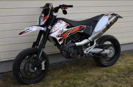 KTM 690